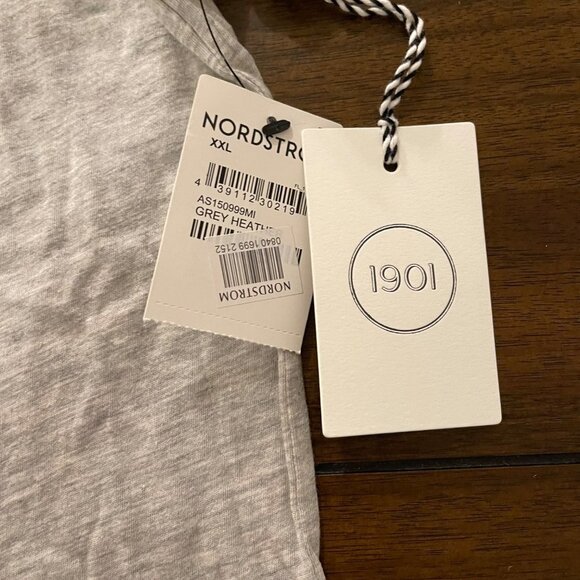 NWT 1901 Women's "Sorry Cant. Santa is Watching" Graphic Tee Size XXL NEW - Picture 4 of 13